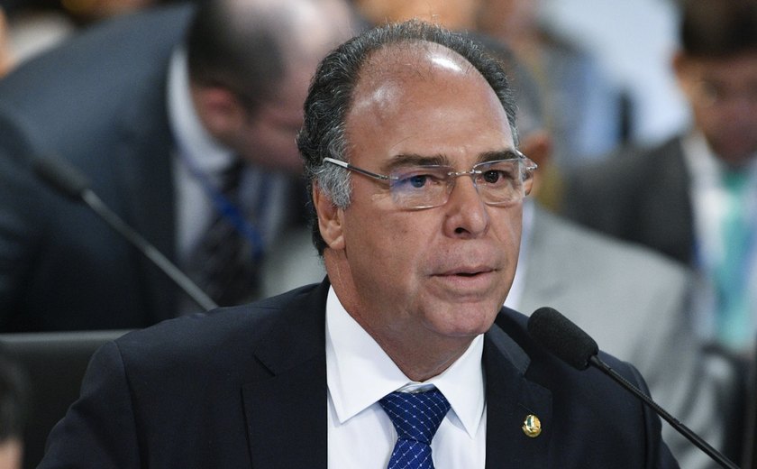 Bolsonaro percebeu que precisa dos partidos, diz líder do governo no Senado