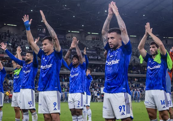 Cruzeiro paga por apatia no 1º tempo, e Racing conquista a Copa Sul-Americana