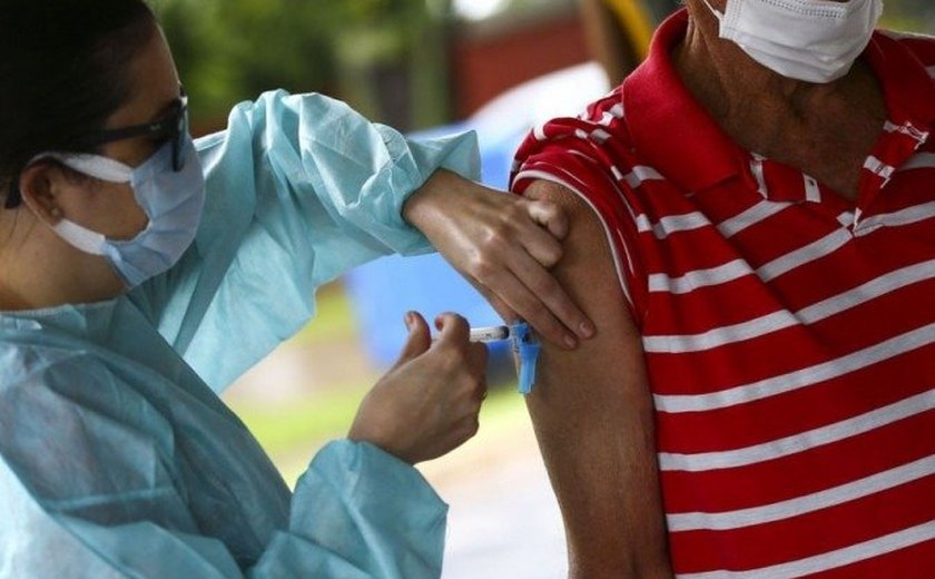 Maceió vai ampliar para 14 o número de pontos de vacinação até o final de março