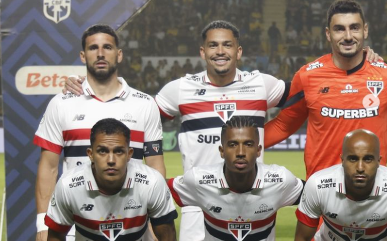 São Paulo supera lambança da defesa com golaço no fim e empata com o Criciúma pelo Brasileirão