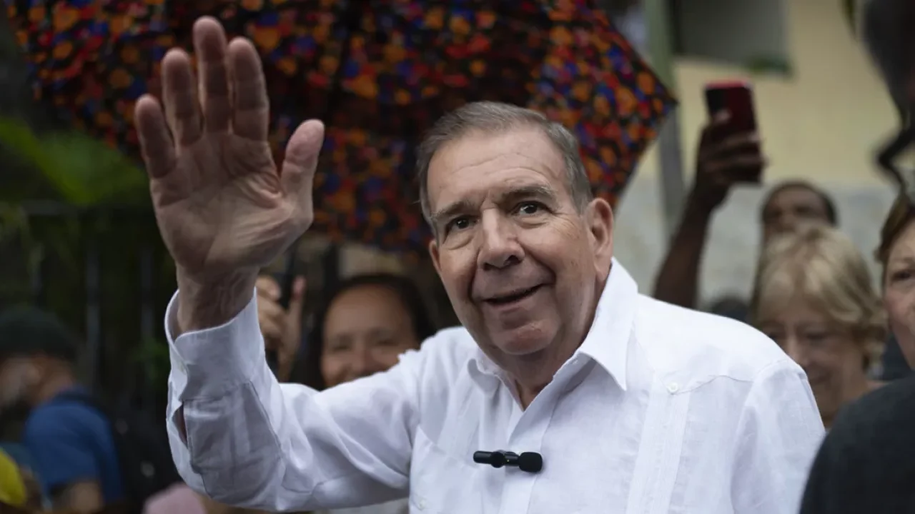 Exílio de González instala clima de desânimo na oposição venezuelana