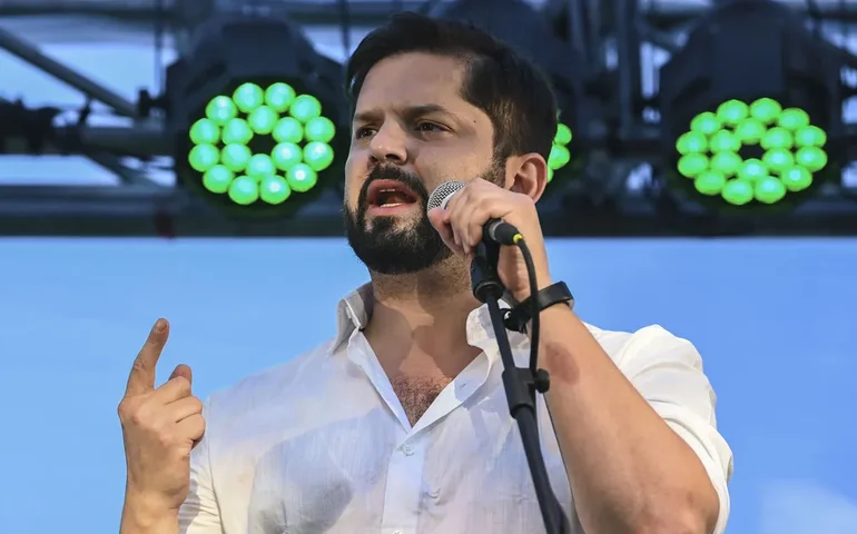 Presidente do Chile condena ataque dos EUA ao Irã e defende direito internacional humanitário