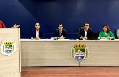 Câmara discute inclusão de livros de autores maceioenses nas escolas municipais