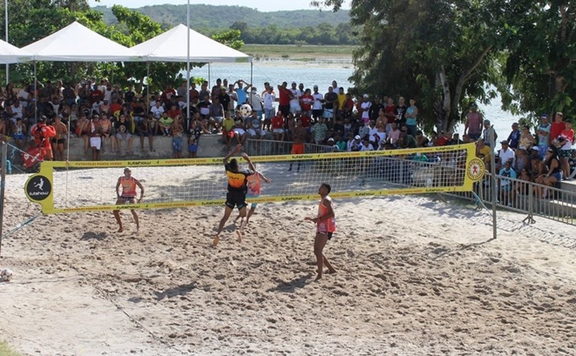 Torneio de futevôlei em Penedo movimenta arena do Barro Vermelho no dia 03 de setembro