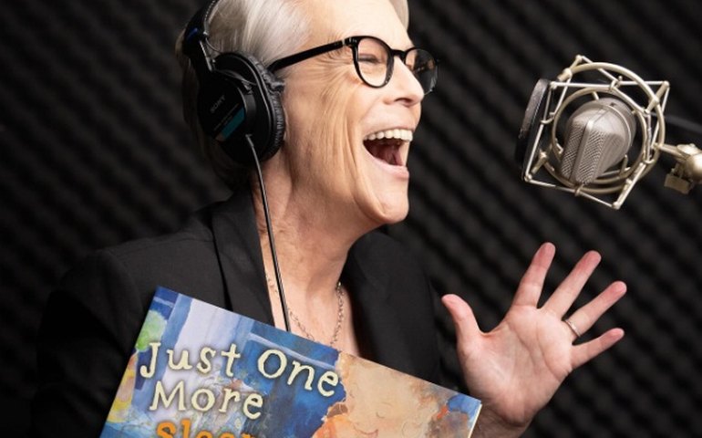 Jamie Lee Curtis comemora sobriedade após vício em opioides: '25 anos limpa'
