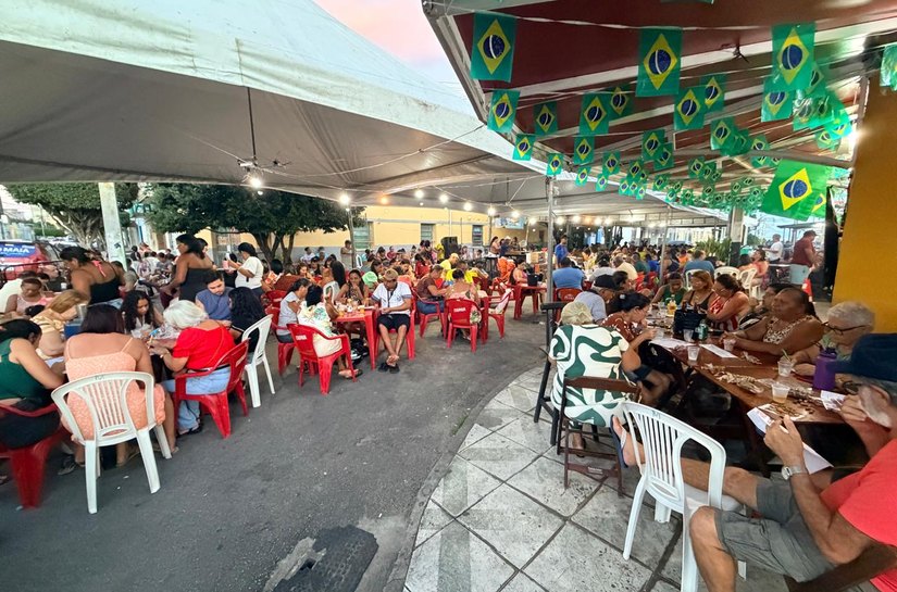 Bombar abre as comemorações de aniversário com evento solidário e reúne artistas alagoanos