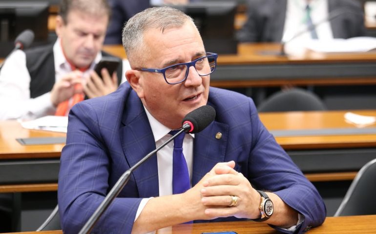 Comissão aprova projeto que proíbe multas em eventos autorizados pelo Detran