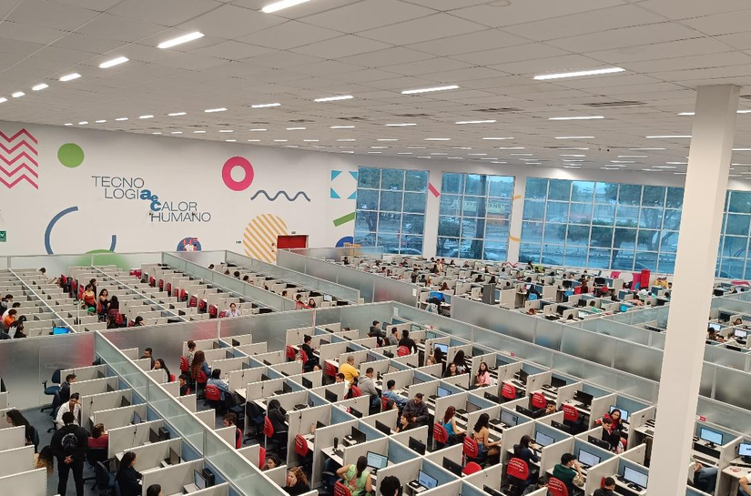 Maior contratante do Brasil, setor de serviços valoriza empatia e adaptabilidade: AeC tem quase 2 mil vagas no NE