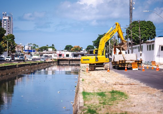 Obras vão recuperar riacho e transformar urbanisticamente o espaço