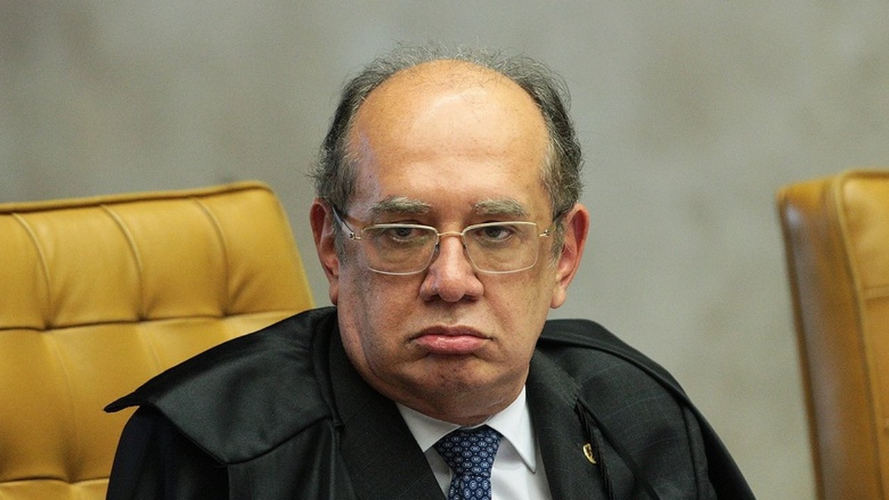 Após suspender inquérito, Gilmar manda PF devolver celulares a diretores da FGV