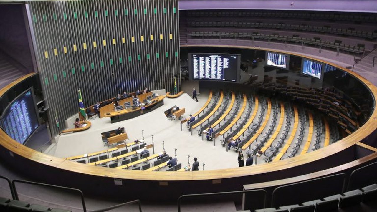 Câmara aprova parte de medidas da MP do IOF com impacto estimado em R$ 20 bi