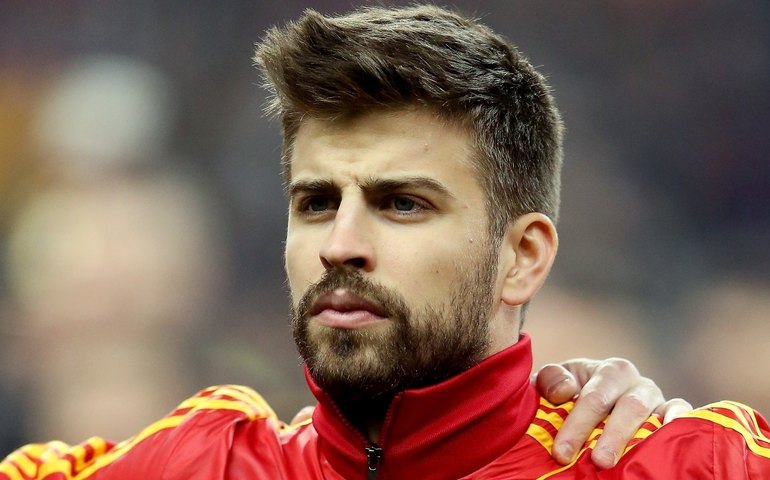 Técnico do Barcelona questiona uso correto do VAR após perda da ponta para rival
