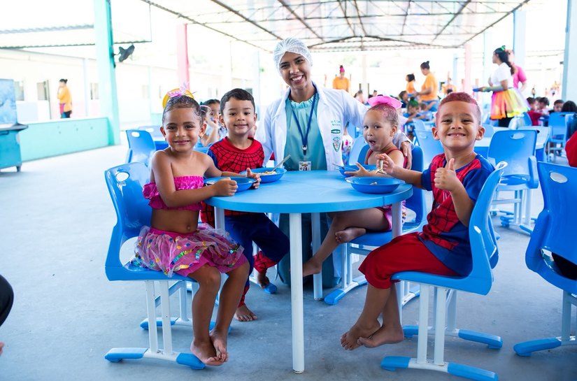 Dia Mundial da Alimentação: Gigantinhos garantem cardápio saudável a crianças em Maceió