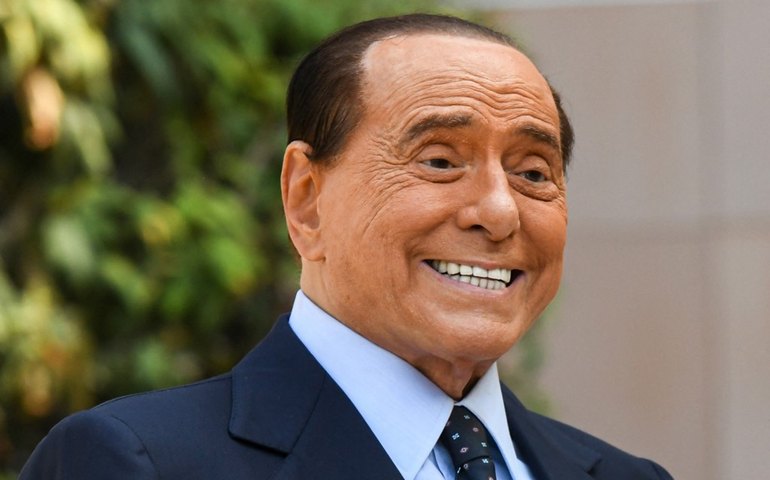 Falso herdeiro do ex-premier e bilionário italiano Silvio Berlusconi é preso na Colômbia