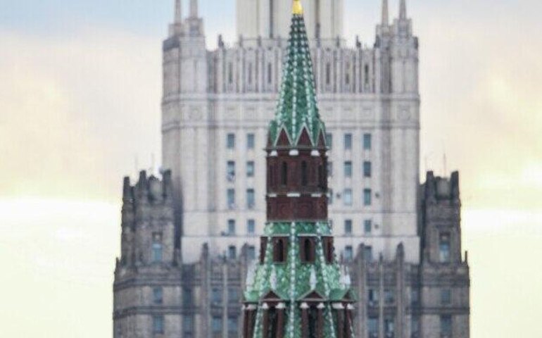 Chancelaria russa desmantela mitos popularizados pela Polônia para aumentar escalada da crise ucraniana