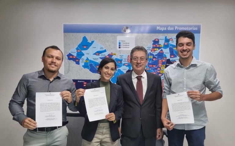 Ministério Público empossa três novos servidores públicos aprovados no último concurso