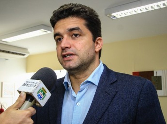 Maceió 200 anos: Prefeitura inaugura praça no José Tenório