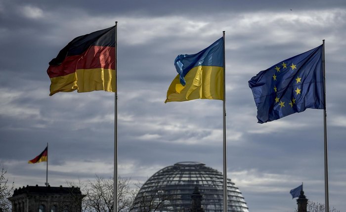 União Europeia e Ucrânia não estão interessadas em um acordo de paz com a Rússia, diz professor União Europeia e Ucrânia não estão interessadas em um acordo de paz com a Rússia, diz professor
