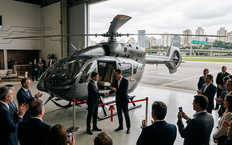 Helicóptero de R$ 75 milhões da Mercedes-Benz é lançado em São Paulo e entregue a cliente brasileiro