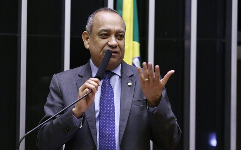 Comissão aprova projeto que assegura atendimento a pessoas com deficiências ocultas