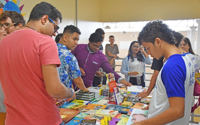 Senai promove encontro para estimular o hábito da leitura