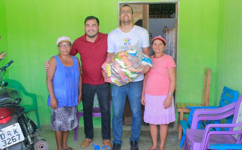 Comida e água para quem precisa! Prefeitura de Penedo mantém ajuda humanitária