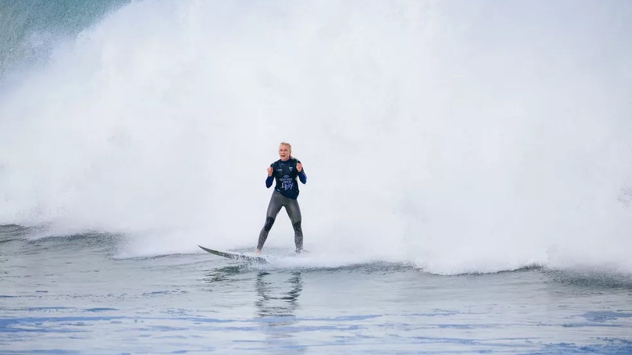 Tati Weston-Webb vence etapa de Jeffreys Bay; Italo cai nas quartas de final