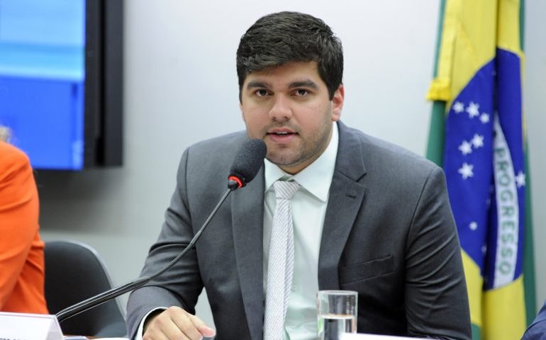 CCJ aprova projeto que regulamenta a profissão de musicoterapeuta