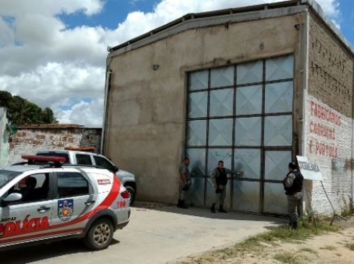 Secretaria da Fazenda estoura depósito clandestino em Rio Largo
