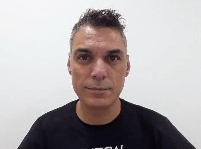 Da Quadra ao Microfone: Gilberto Santos, a Voz que Narra e Constrói o Futsal Brasileiro