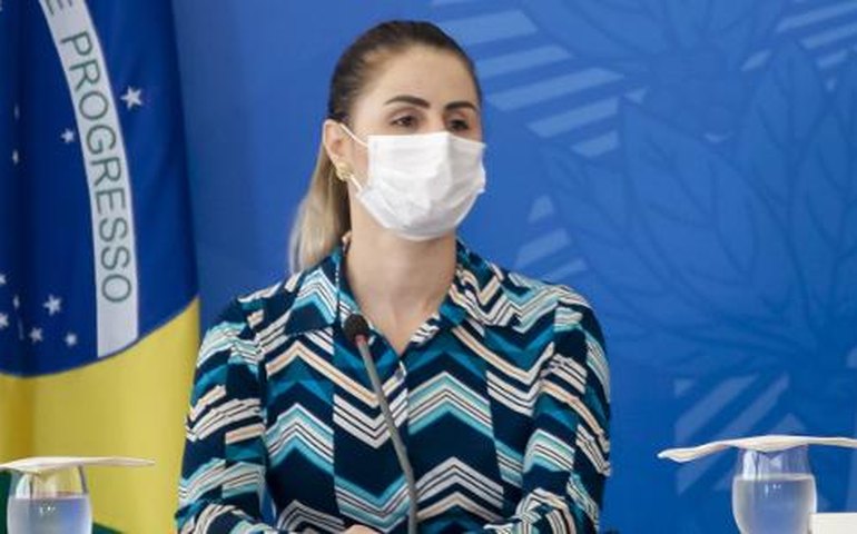 Francieli Fantinato pede para deixar comando do Programa Nacional de Imunizações