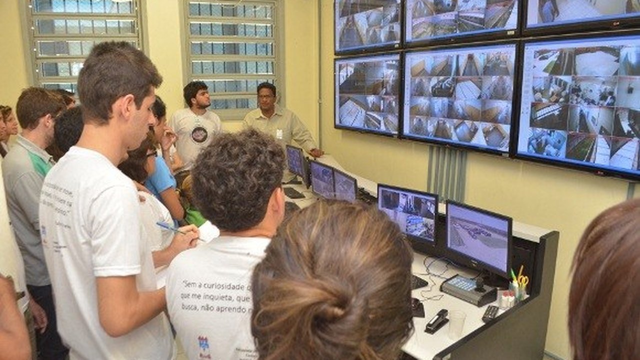 Estudantes da Ufal visitam Presídio do Agreste