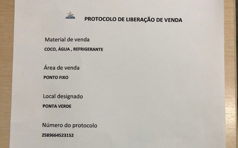 Prefeitura alerta sobre venda de alvarás falsos para ambulantes na orla de Maceió