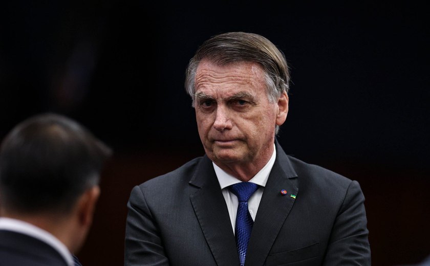 Bolsonaro afirma ter tido surto durante audiência de custódia e nega tentativa de fuga