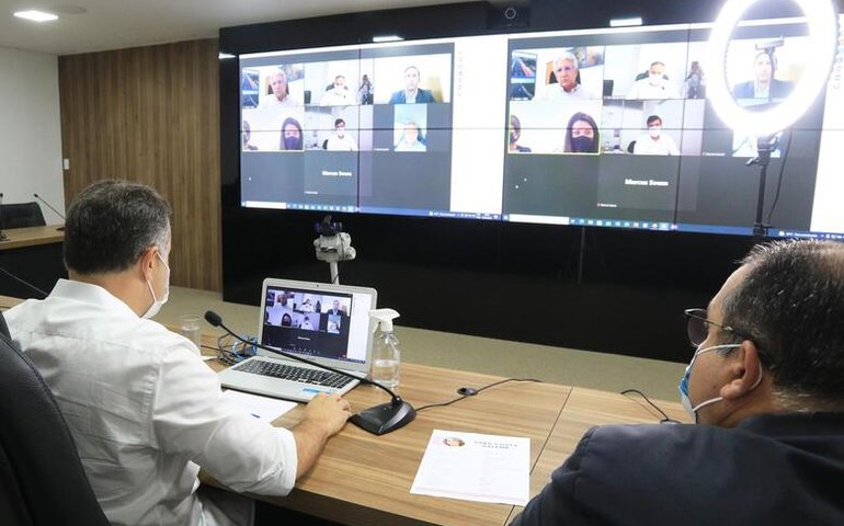 Governador anuncia para os próximos 45 dias abertura da central de distribuição da natura em Murici