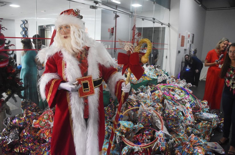 Sistema Fiea alegra o Natal de 706 crianças em Maceió