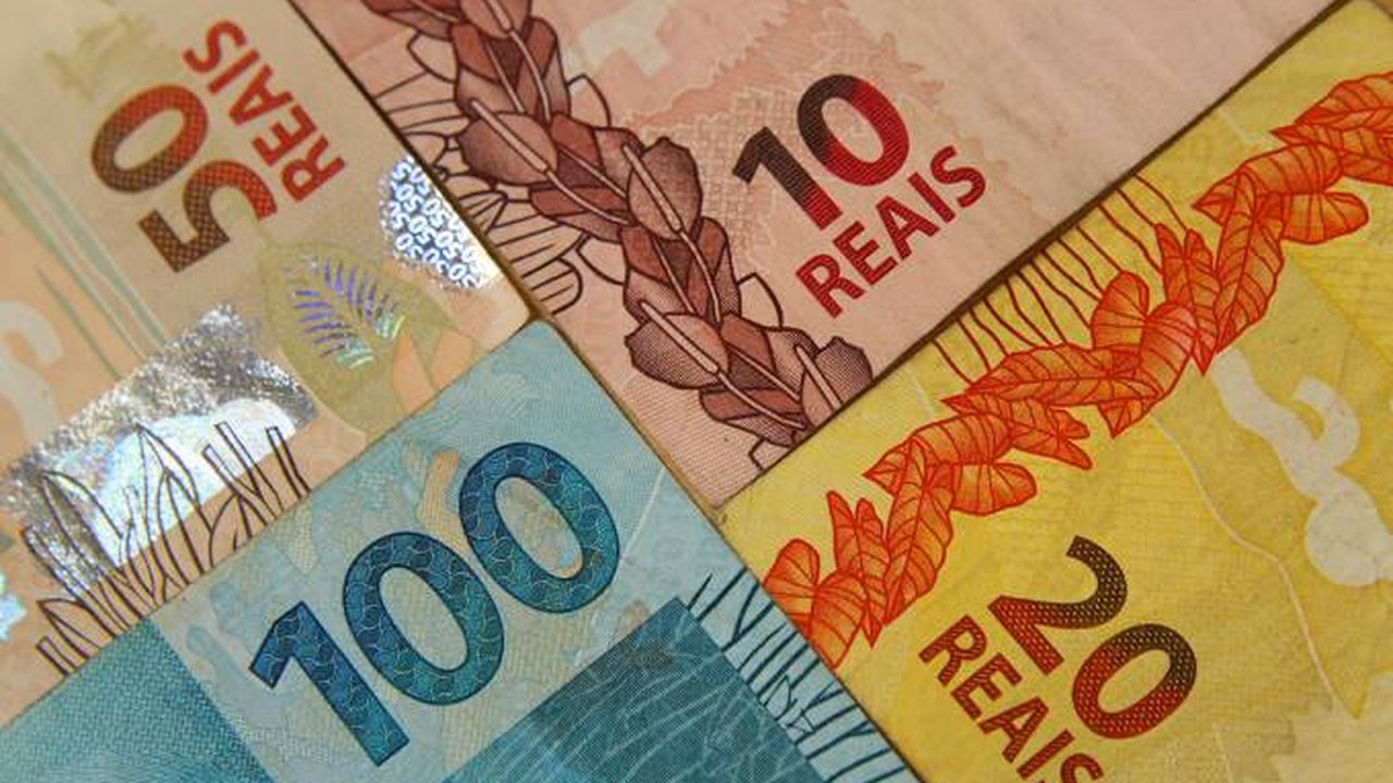 Circulação de notas falsas de dinheiro aumenta no fim do ano