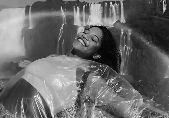 Corpo de brasileira morta em trilha na Indonésia deve chegar ao Rio na quarta (2)