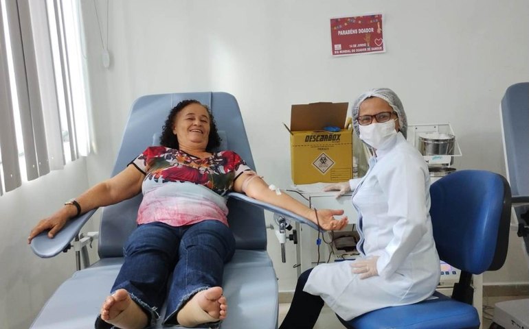 Hemoal comemora Dia Mundial do Doador de Sangue com homenagens aos voluntários