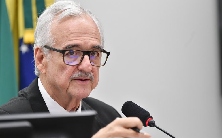 Comissão de Saúde debate política nacional de cuidado integral às pessoas com Parkinson