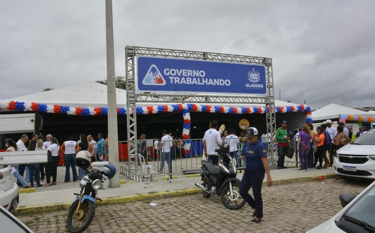 Governo Trabalhando: Seris dá início a ações no Sertão alagoano