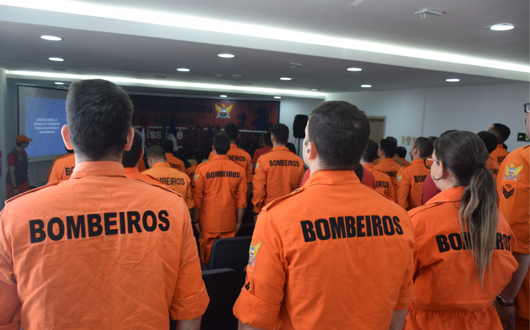 Seminário sobre saúde mental promovido pelo Corpo de Bombeiros orienta pais de crianças atípicas