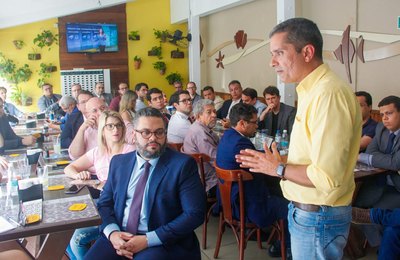 “Campanha deve ser propositiva”, destacou Fernando Falcão durante encontro com professores advogados 