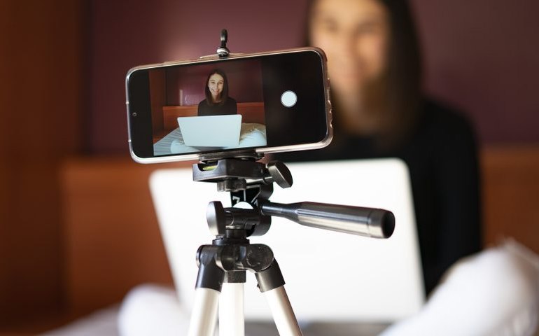 Grupo de trabalho debate atuação de influenciadores mirins e riscos de trabalho infantil digital