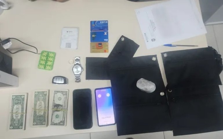 Dois homens são presos por aplicar golpe do 'bilhete premiado' em idosa; prejuízo chega a R$ 250 mil