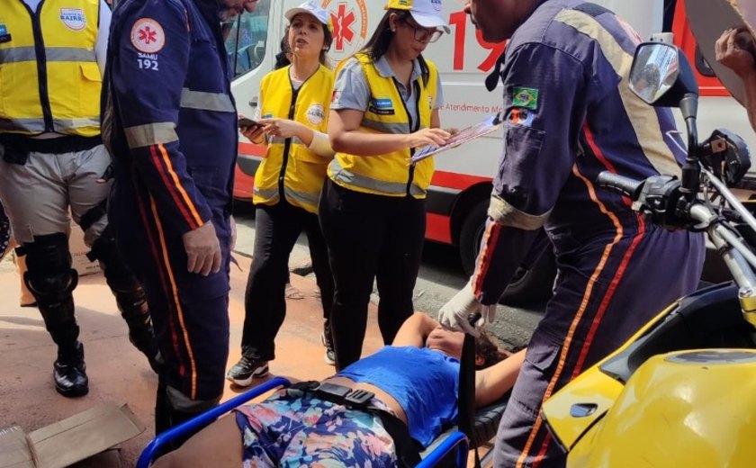 Ronda no Bairro encaminha paciente psiquiátrica em surto para o Hospital Portugal Ramalho