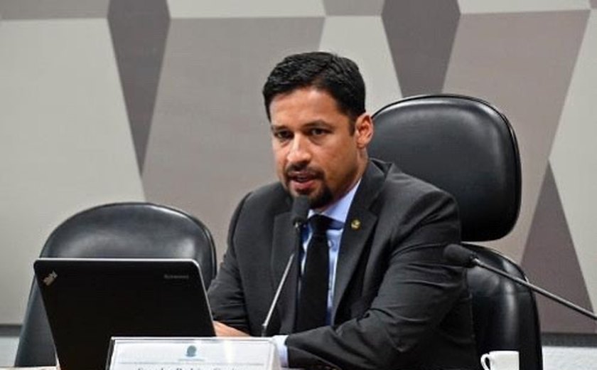 Rodrigo Cunha cobra apoio do Governo Federal para apurar fraude na compra de respiradores em Alagoas