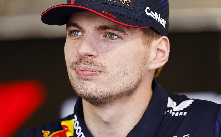 Verstappen faz a pole no zerar do cronômetro na Inglaterra; Bortoleto sai em 16º