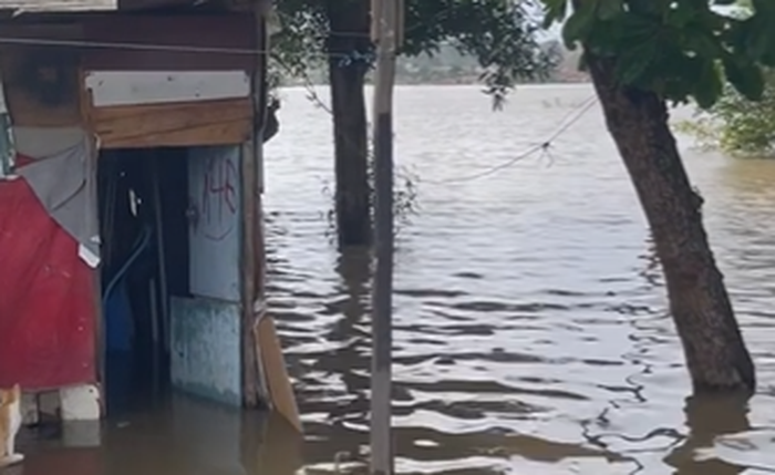 Comunidade no Vergel do Lago amanheceu inundada