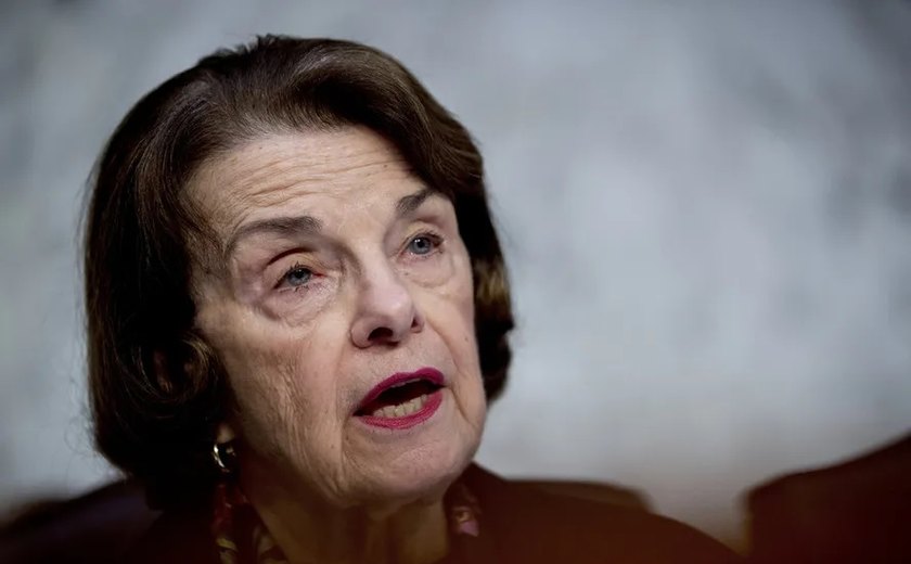 Morre senadora e líder feminista democrata Dianne Feinstein aos 90